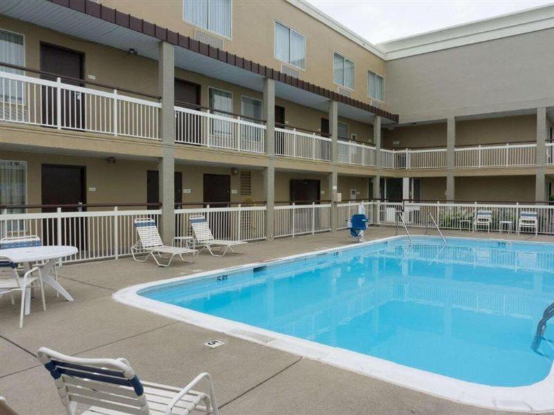 Days Inn By Wyndham Florence Cincinnati Area Buitenkant foto
