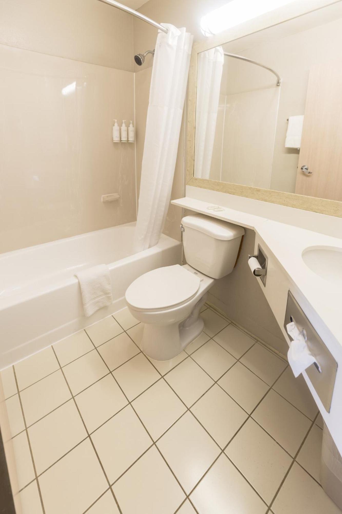 Days Inn By Wyndham Florence Cincinnati Area Buitenkant foto