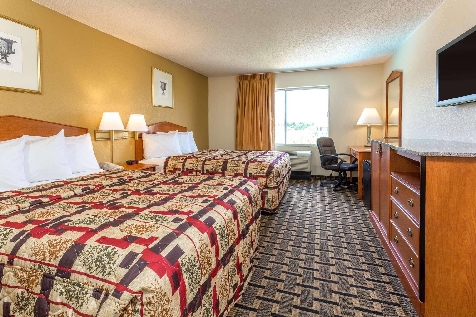 Days Inn By Wyndham Florence Cincinnati Area Buitenkant foto